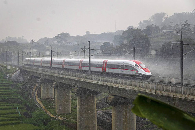 Kereta cepat Jakarta-Bandung, Whoosh. Foto: Dok. PT KCIC