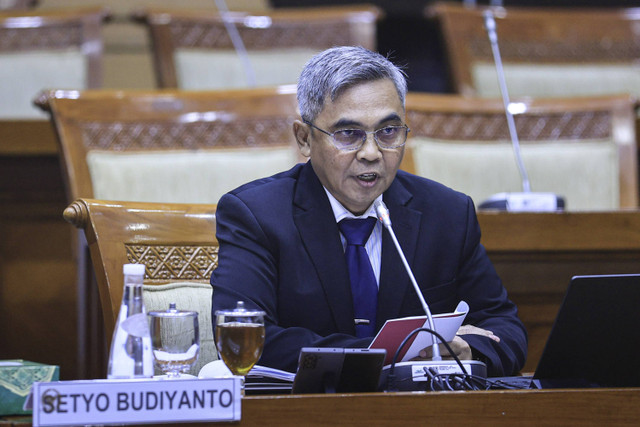 Calon Pimpinan (Capim) KPK Setyo Budianto mengikuti uji kelayakan dan kepatutan bersama Komisi III DPR di Kompleks Parlemen, Senayan, Jakarta, Senin (18/11/2024). Foto: Dhemas Reviyanto/ANTARA FOTO