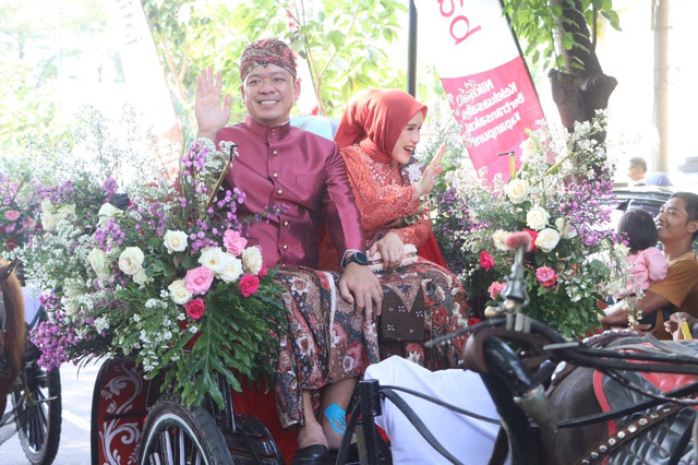 Gunakan Pakaian Kejawen, Kapolres Tulungagung Hadiri Upacara Adat Bersih Nagari 