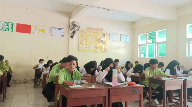 Siswa Mts Nurul Falah, Gunung sindur