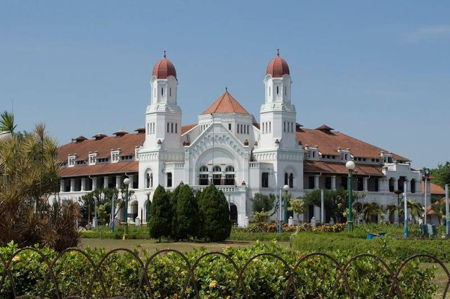 Fungsi Lawang Sewu Dulu dan Sekarang. Foto adalah Lawang Sewu. Sumber: Pexels/Jeffry Surianto