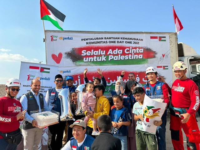 DT Peduli dan ODOJ Berbagi Paket Pangan di Kamp Pengungsian Palestina