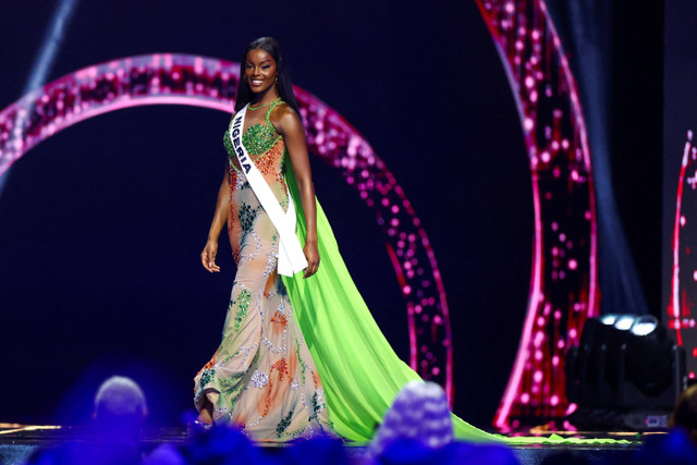 Miss Universe Nigeria 2024 Chidimma Adetshina menang juara 2 (first runner-up) Miss Universe 2024 di Meksiko, Sabtu (16/11/2024). Foto: Raquel Cunha/REUTERS