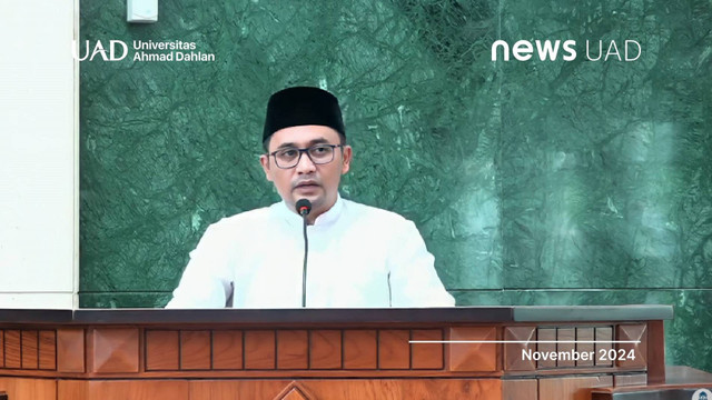 Khutbah Jumat oleh Rahmadi Wibowo Suwarno, Lc., M.A., M.Hum. di Masjid Islamic Center Universitas Ahmad Dahlan (UAD) (Dok. Lusi)