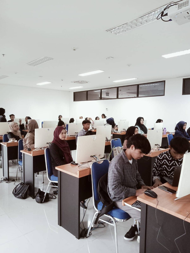 Sumber : Pribadi, Foto kelas F Manajemen Pendidikan semester 1 UIN Syarif Hidayatullah Jakarta