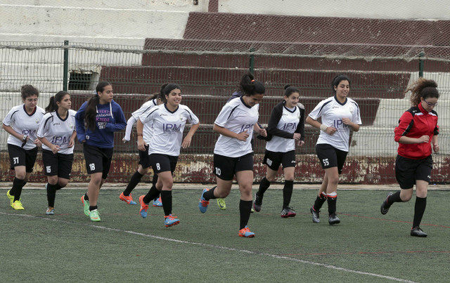 Akademi Sepak Bola Putri U-19 di Beirut, Lebanon. Foto: Joseph Eid/AFP