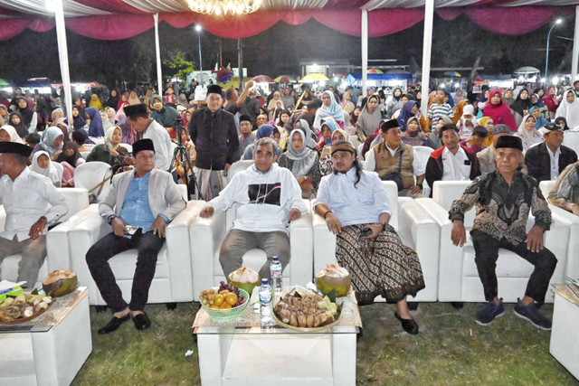 Ketua MPR Ahmad Muzani gelar Wayang Santri di Lapangan Desa Setu, Kecamatan Tarub, Kabupaten Tegal, Selasa (19/11/2024) malam.  Foto: Dok. Istimewa