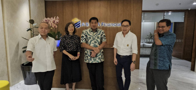 Pertemuan Menteri PKP Maruarar Sirait dengan Presiden Komisaris PT Astra International Tbk Prijono Sugiarto. Foto: Dok. Humas Kementerian PKP