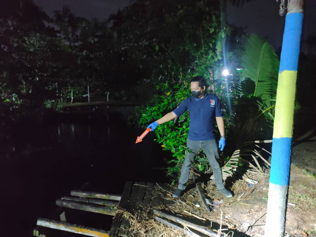 Polisi melakukan olah TKP. Foto: Dok. Polres Kubu Raya