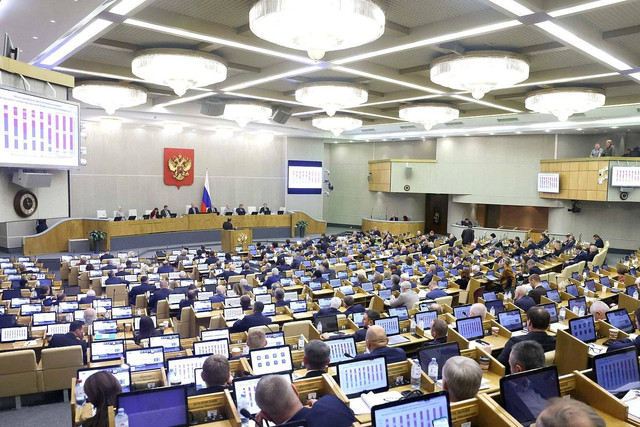 Anggota majelis rendah parlemen Duma Negara Rusia menghadiri sesi pleno di Moskow, Rusia, Selasa (12/11/2024). Foto: Duma Negara Rusia/via REUTERS