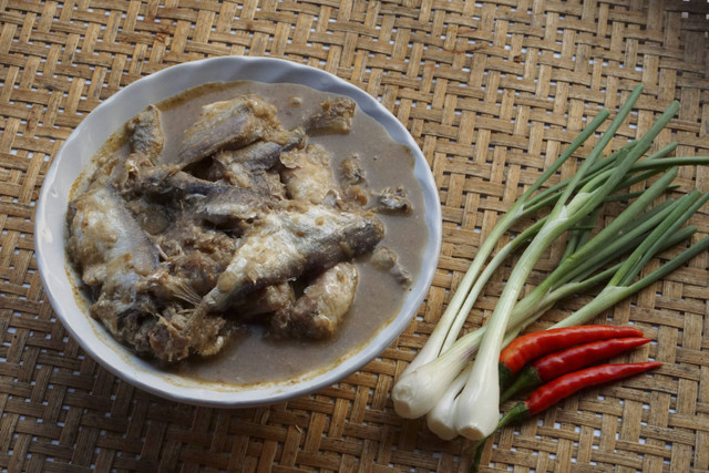 Ilustrasi tradisi fermentasi makanan dari bahan ikan. Foto: Shutterstock