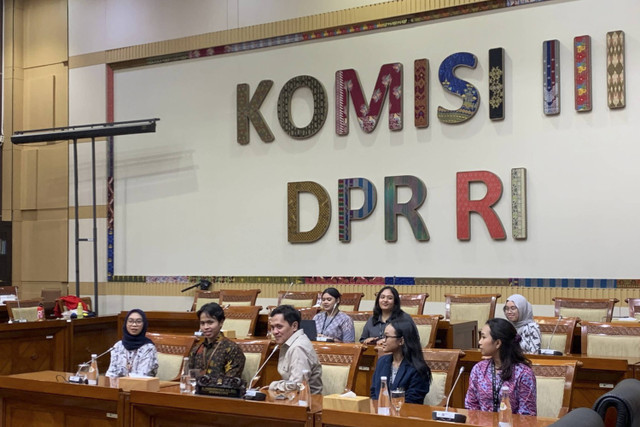 Ketua Komisi III DPR Habiburokhman di ruang rapat Komisi III Kompleks Parlemen Senayan, Jakarta, Jumat (22/11/2024). Foto: Luthfi Humam/kumparan