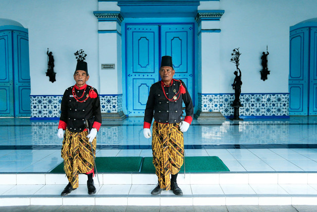 Abdi Dalem Keraton Surakarta. Foto : Pexels