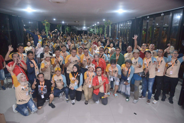 Foto Bersama semua Peserta Innova Community Kopdar Akbar Jawa 2024