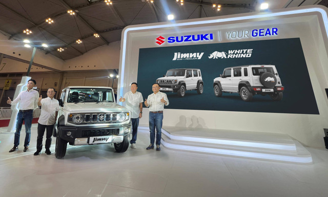 PT Suzuki Indomobil Sales (PT SIS) resmi meluncurkan Jimny 5-door White Rhino Edition di ajang Gaikindo Jakarta Auto Show (GJAW). Foto: dok. Suzuki