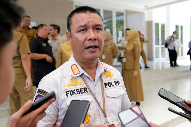 Kepala Satpol PP Surabaya, M. Fikser. Foto: Diskominfo Surabaya