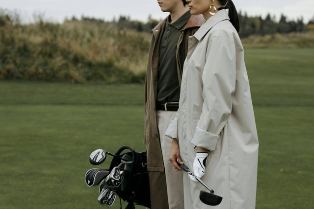 Ilustrasi Cara Gendong Tas Golf, Pexels/cottonbro studio