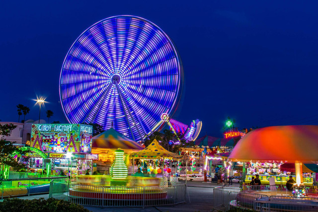 Fasilitas Batu Night Spectacular  (Foto hanya ilustrasi, bukan tempat sebenarnya) Sumber: pexels/ Edwin Soto