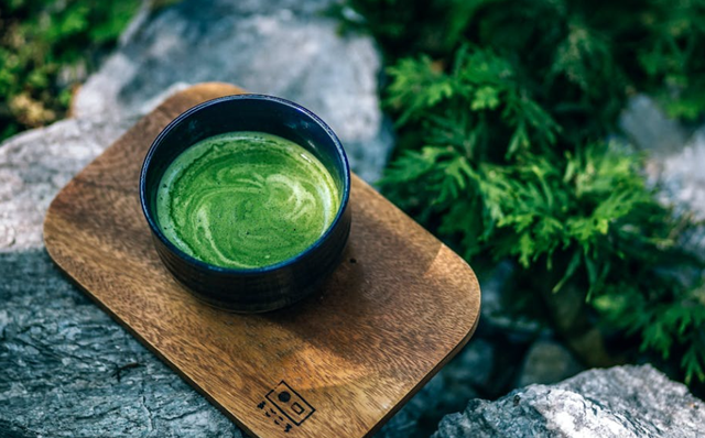 perbedaan matcha dan green tea. Foto adalah matcha. Sumber: Pexels/NipaniLifestyle.com