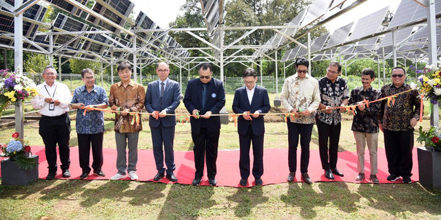 Pertama di Indonesia, IPB University Resmikan Agri-Photovoltaic Research Station