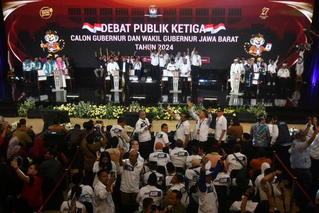 Debat Ketiga Pilgub Jabar 2024 di Gedung PT Pendidikan Maritim dan Logistik Indonesia, Kabupaten Bogor, Jawa Barat, Sabtu (23/11/2024). Foto: Arif Firmansyah/ANTARA FOTO