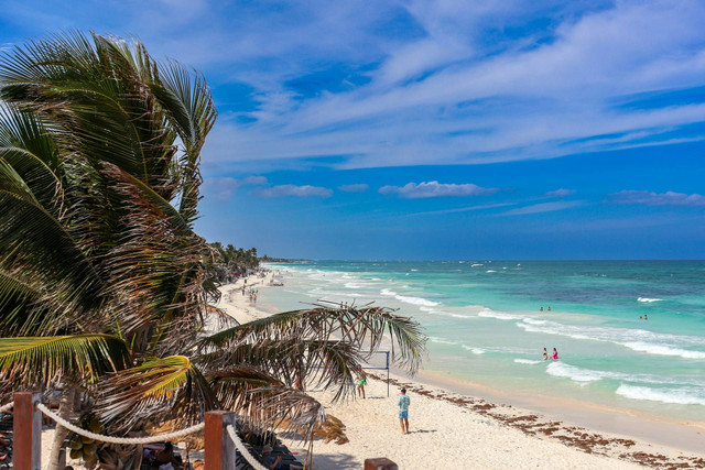 La Plage Beach Club. Foto hanya ilustrasi, bukan tempat sebenarnya. Sumber: Pexels/Meg von Haartman