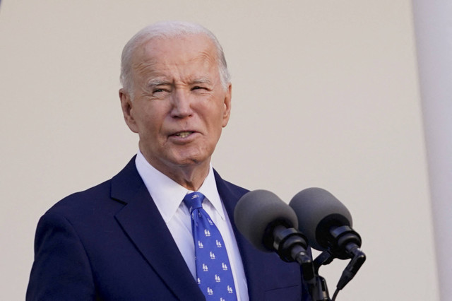 Presiden AS Joe Biden memberikan sambutan dari Taman Mawar Gedung Putih di Washington, AS, Rabu (27/11/2024). Foto: Nathan Howard/REUTERS