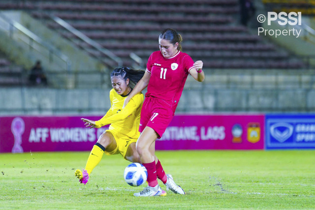 Pemain Timnas Indonesia Wanita Sydney Hopper saat pertandingan Timnas Wanita Indonesia melawan Timnas Wanita Malaysia di ASEAN Women's Cup 2024. Foto: Dok. PSSI