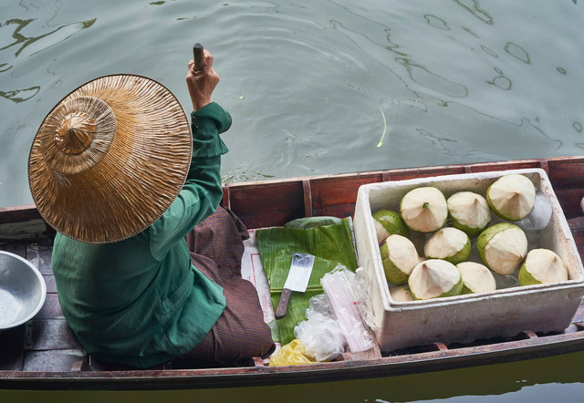 Floating Market Surabaya Sampai Kapan. Foto hanya ilustrasi, bukan tempat sebenarnya. Foto: dok. Unsplash/Norbert Braun