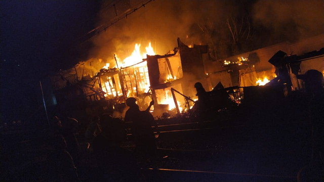 Kebakaran rumah tinggal di wilayah Petamburan, Tanah Abang, Jakarta Pusat, Kamis (28/11/2024). Dok. Sudin Gulkarmat Jakpus