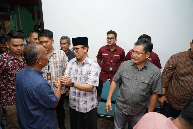 Pasangan calon Bupati dan Wakil Bupati Ogan OKU nomor urut 1, Teddy Meilwansyah dan Marjito Bahri (BERTAJI). Foto : Istimewa