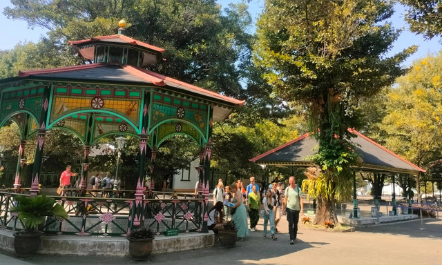 Gazebo Taman Keraton (Dokumentasi Pribadi Pada Tanggal 27 Juli 2024)