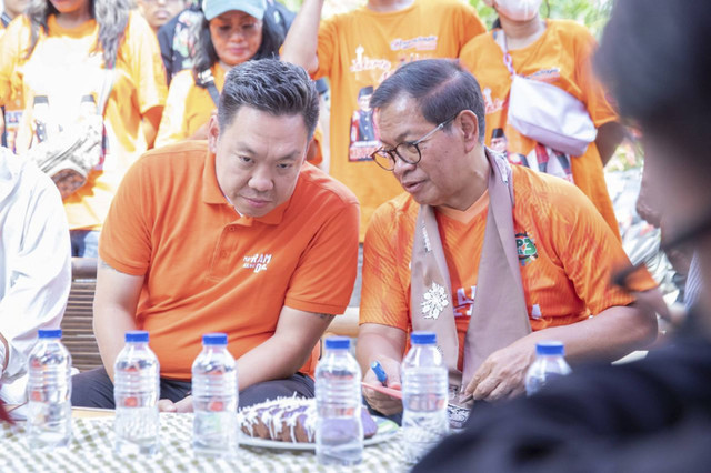 Bendahara Tim Pemenangan Pramono-Rano, Charles Honoris. Foto: Dok. Istimewa