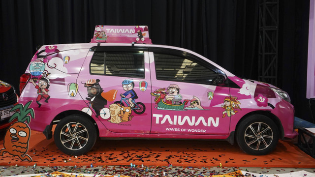  Kolaborasi dengan Tahilalats, Taiwan Luncurkan Kampanye Branding Mobil "Menyala Taiwan-ku" di Jakarta. Foto: Dok. Taiwan Tourism Administration