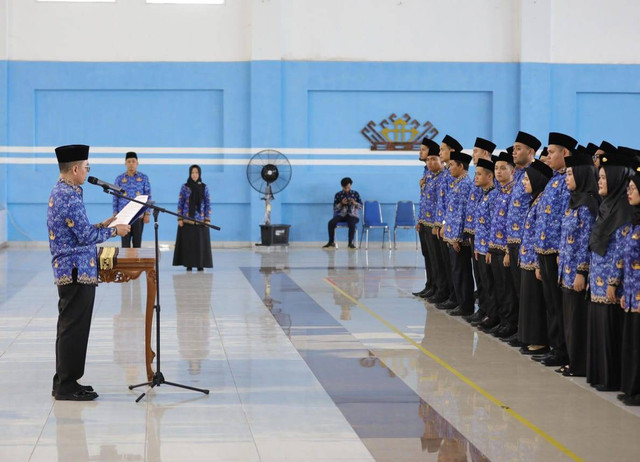 Pelantikan PNS dan Pejabat Fungsional di lingkungan Pemerintah Provinsi Lampung oleh Pj. Sekda Provinsi Lampung, Fredy | Foto : Dok. Pemprov Lampung