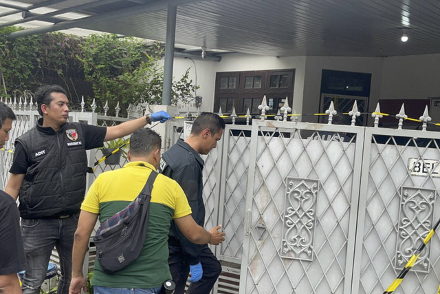 Olah TKP Lanjutan Kasus Pembunuhan di Perumahan Bona Indah, Lebak Bulus, Jakarta, Sabtu (30/11/2024). Foto: Rayyan Farhansyah/kumparan