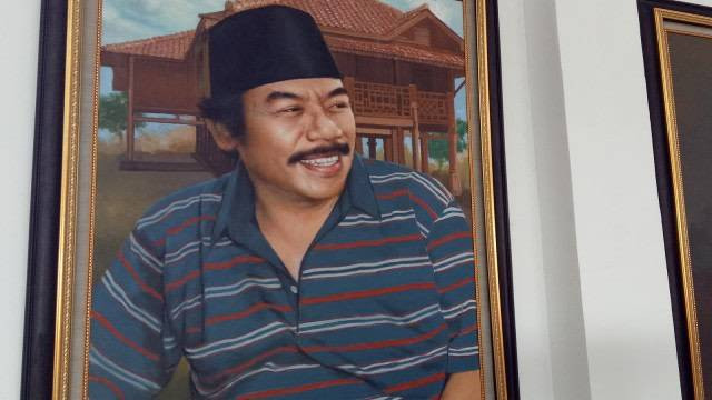 Ilustrasi Profil Benyamin Sueb, Seniman Legendaris Berdarah Betawi. Foto: Ferio Pristiawan/kumparan.