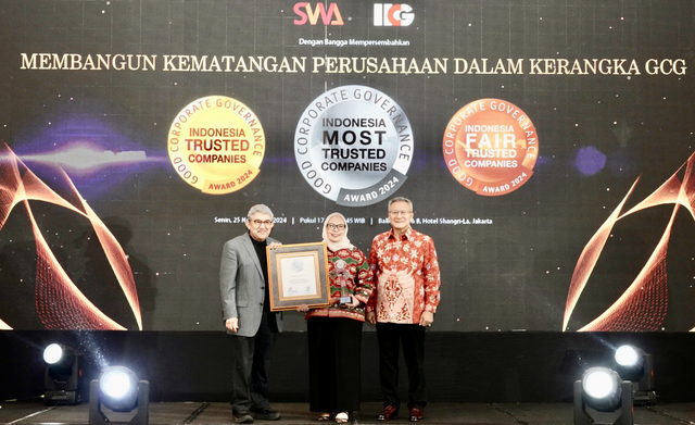 ASPEN Terima Penghargaan The Most Trusted Company dalam Ajang Good Corporate Governance Award 2024 di Hotel Shangri-La, Jakarta. Foto: Dok. TASPEN