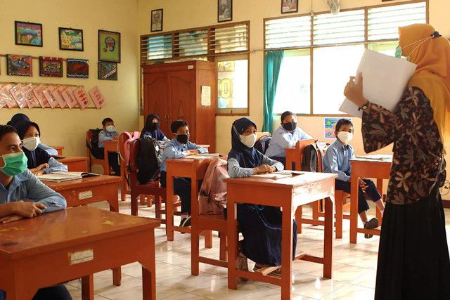 Sebuah kelas di Indonesia. Kredit: UNICEF