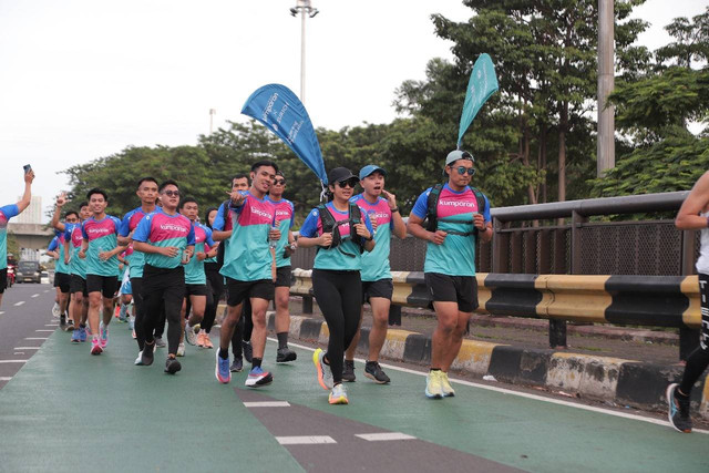 Keseruan Fun Run Edisi kumparan X Zurich pada Minggu (01/12). Foto: kumparan