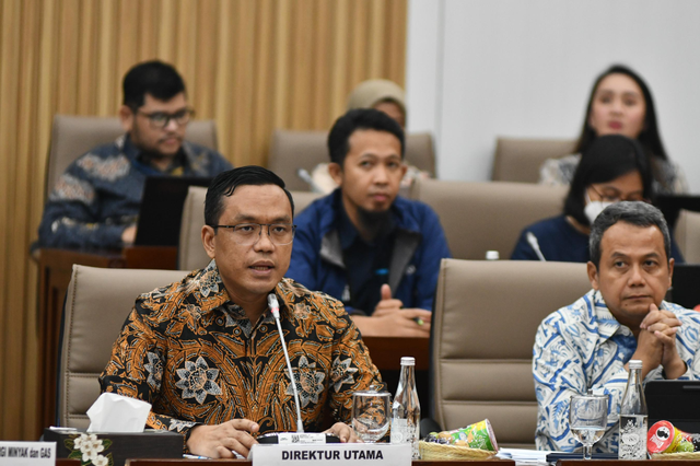 Direktur Utama Pertamina Simon Aloysius Mantiri pada Rapat Dengar Pendapar (RDP) dengan Komisi VI DPR RI di Gedung DPR RI, Senayan, Jakarta, Selasa (3/12/2024). Foto: Dok. Pertamina