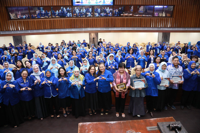 Perempuan Demokrat Republik Indonesia (PDRI) menggelar seminar nasional di Kompleks DPR RI. (Foto: Istimewa)