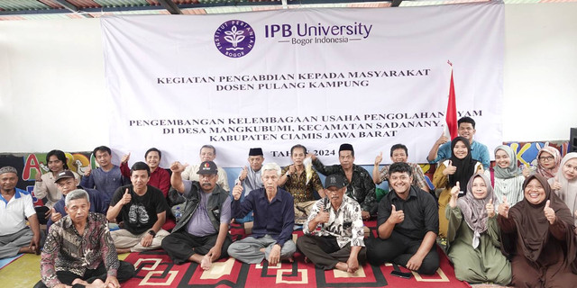 Program Dosen Pulang Kampung IPB University Perkuat Kelembagaan Usaha di Desa Mangkubumi