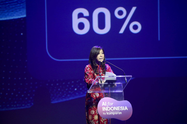 Menteri Komunikasi dan Digital, Meutya Hafid saat memberikan Keynote Speech pada AI for Indonesia by kumparan di Djakarta Theater, Jakarta, Rabu (4/12/2024). Foto: Aditia Noviansyah/kumparan