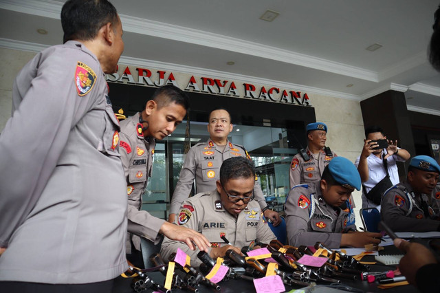 Polres Tulungagung Secara Berkala Lakukan Pemeriksaan Senpi Dipegang Personil