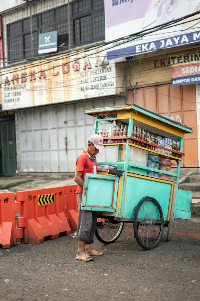 Penjaja Minuman Keliling | Sumber: pexels.com