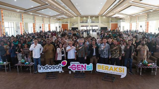 Foto bersama peserta program Generasi Terkoneksi (GenSi) di Kota Sorong, Papua Barat.