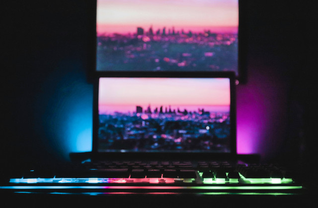 AnswerLaptop gaming adalah jenis laptop yang dirancang khusus untuk memberikan pengalaman bermain game yang optimal. Foto: Pexels.com