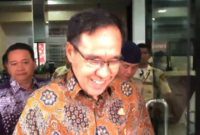 Pj Wali Kota Pagar Alam, Nelson Firdaus usai diperiksa di Inspektorat Sumsel. Foto : Istimewa/potongan video