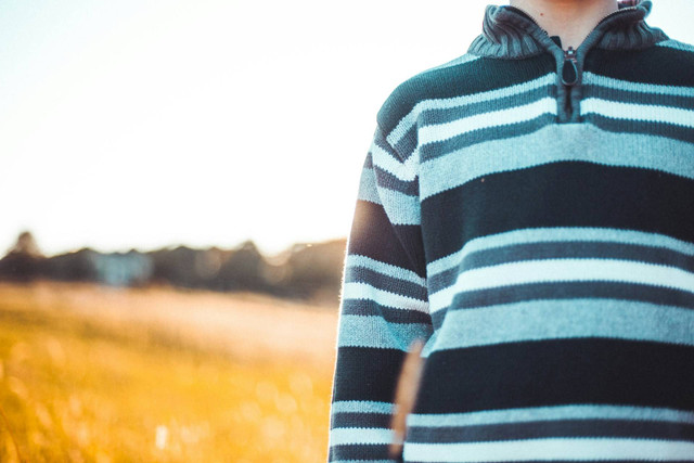 Ilustrasi Arti Sweater. Sumber: Unsplash/Ben Mullins